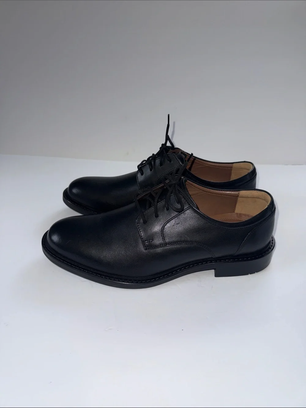 Johnston & Murphy Black Leather Derby Shoes